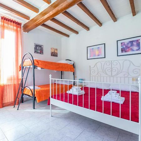Parma Centro Torri Huge Apartment X6 Exterior photo