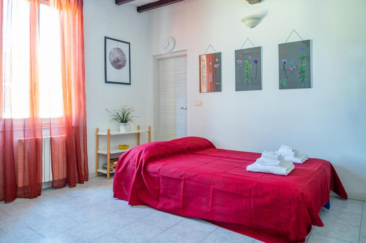 Parma Centro Torri Huge Apartment X6 Exterior photo